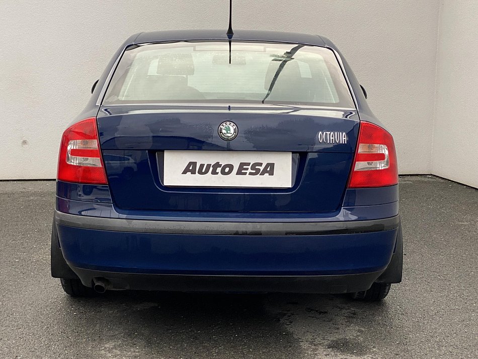 Škoda Octavia II 1.6  Tour