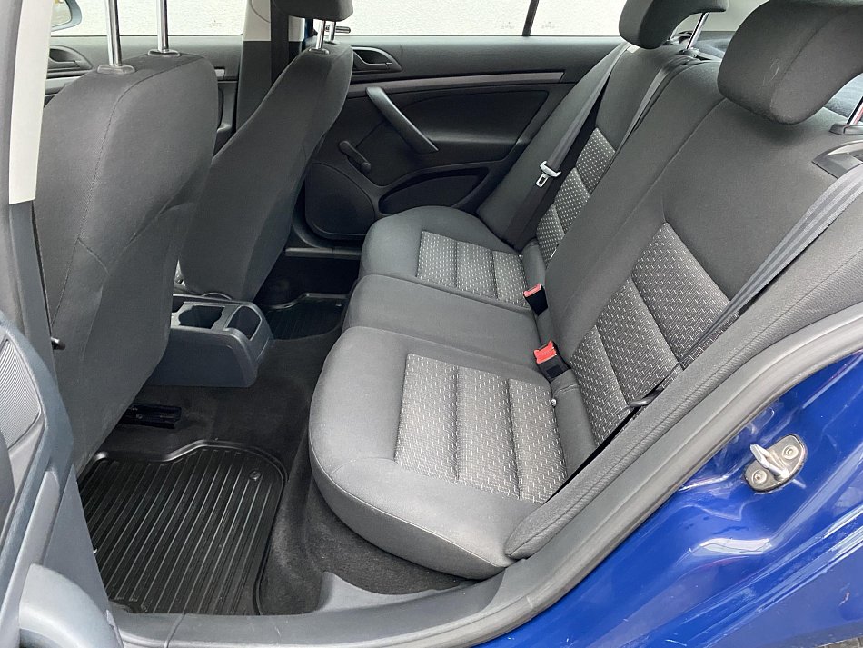 Škoda Octavia II 1.6  Tour