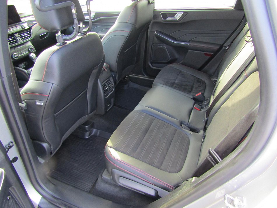 Ford Kuga 1.5EB ST-Line