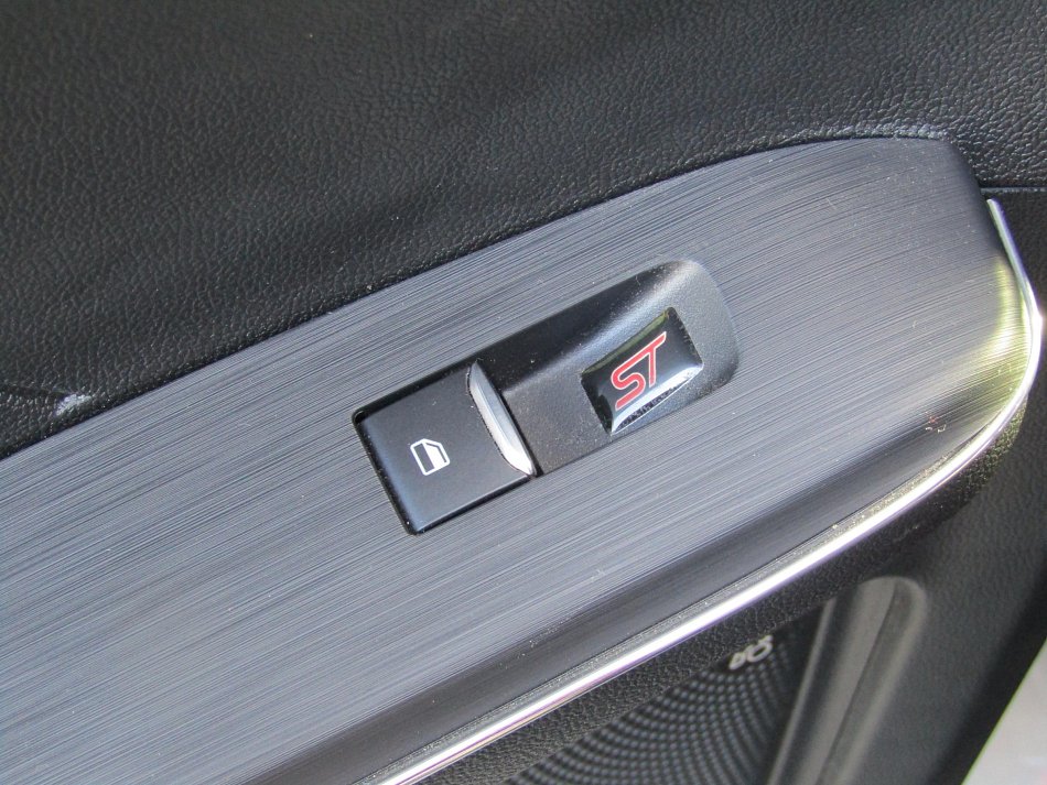 Ford Kuga 1.5EB ST-Line