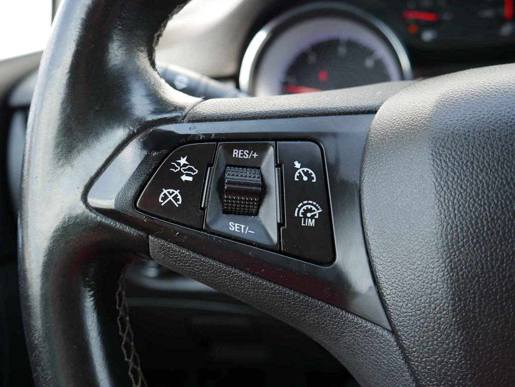 Opel Astra 1.6CDTi 