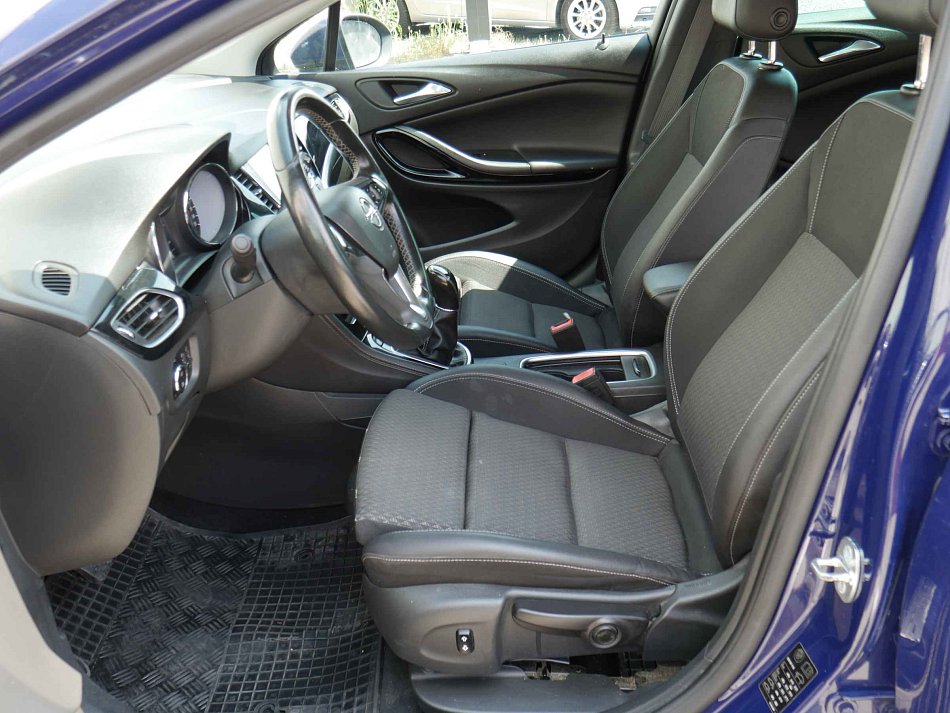Opel Astra 1.6CDTi 