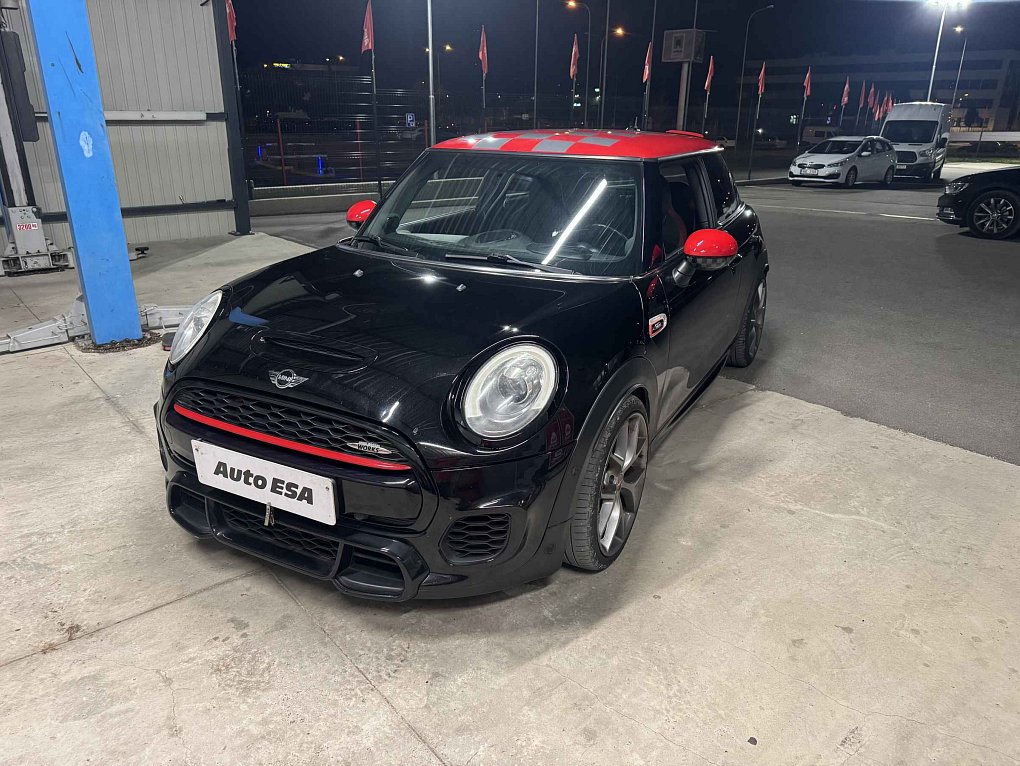 Mini John Cooper Works 2.0i 