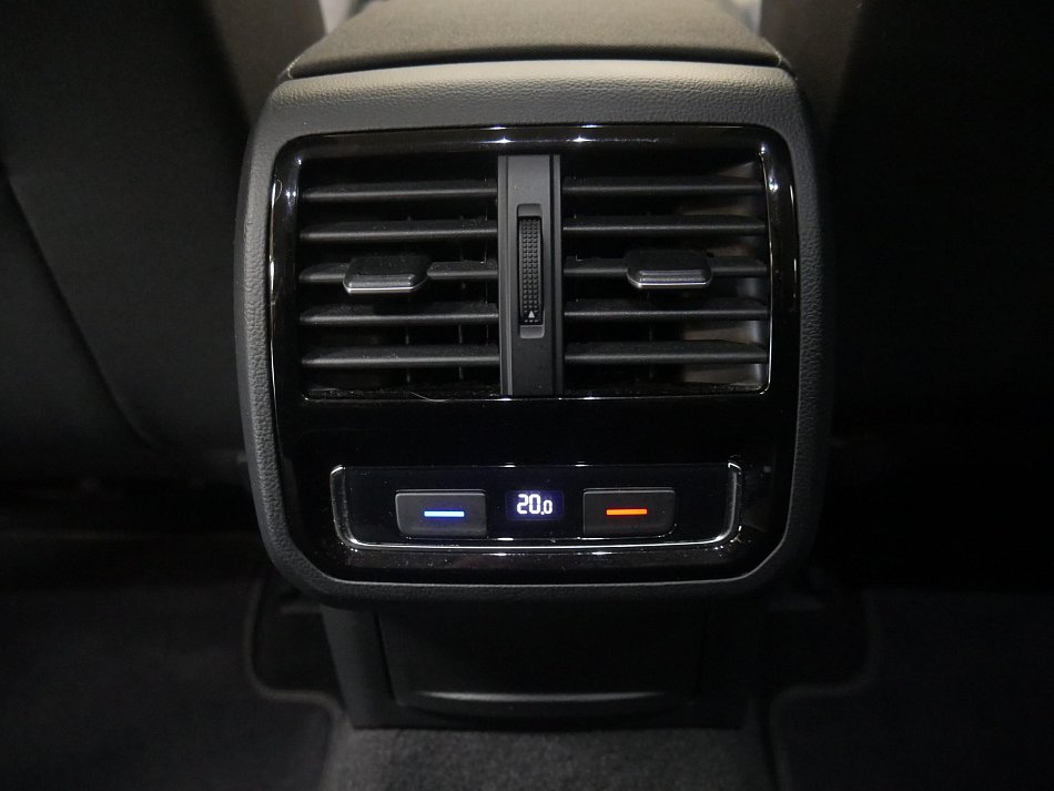 Volkswagen Passat 2.0TDi 