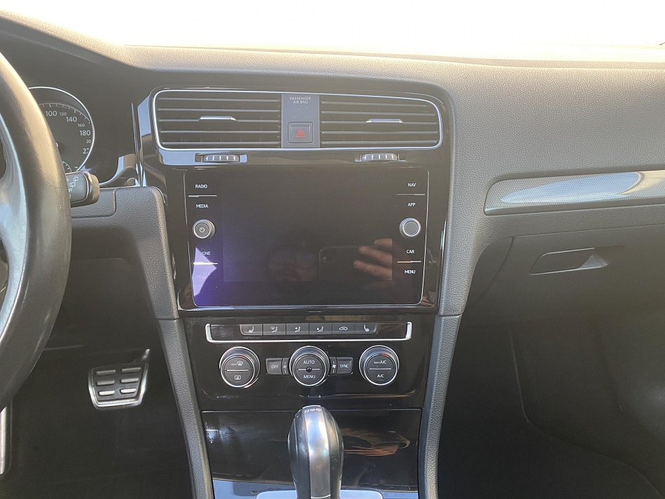 Volkswagen Golf 1.5 TSi Join