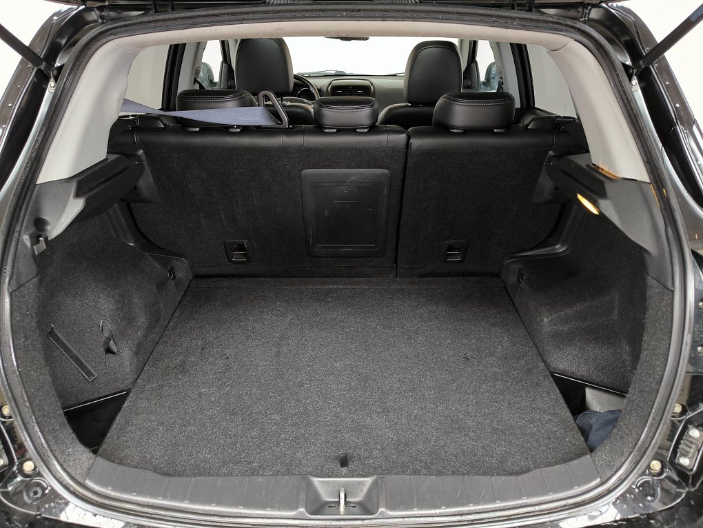 Peugeot 4008 1.8 HDi Allure 4WD