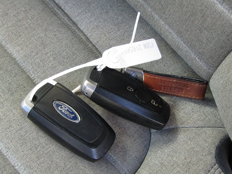 Ford Tourneo Connect 1.5TDCi Titanium MAXi 7míst