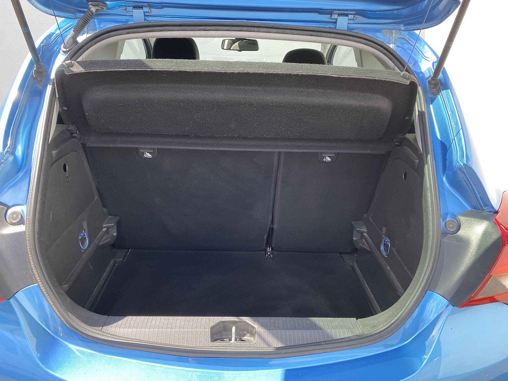 Opel Corsa 1.4i Sport