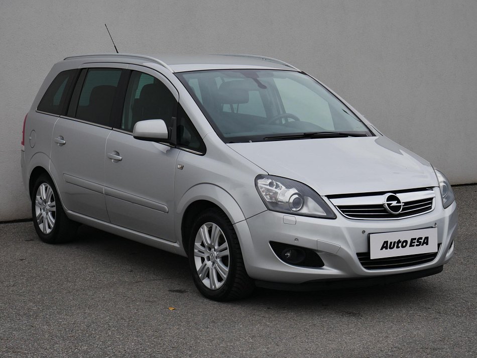 Opel Zafira 1.8 Family 7míst