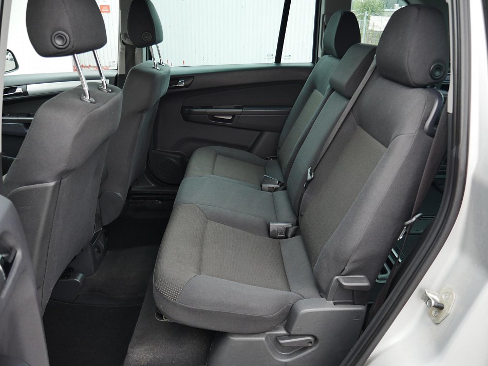 Opel Zafira 1.8 Family 7míst