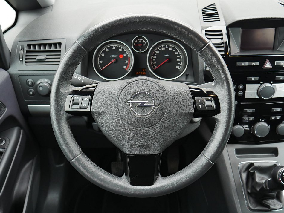 Opel Zafira 1.8 Family 7míst