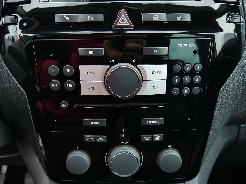 Opel Zafira 1.8 Family 7míst