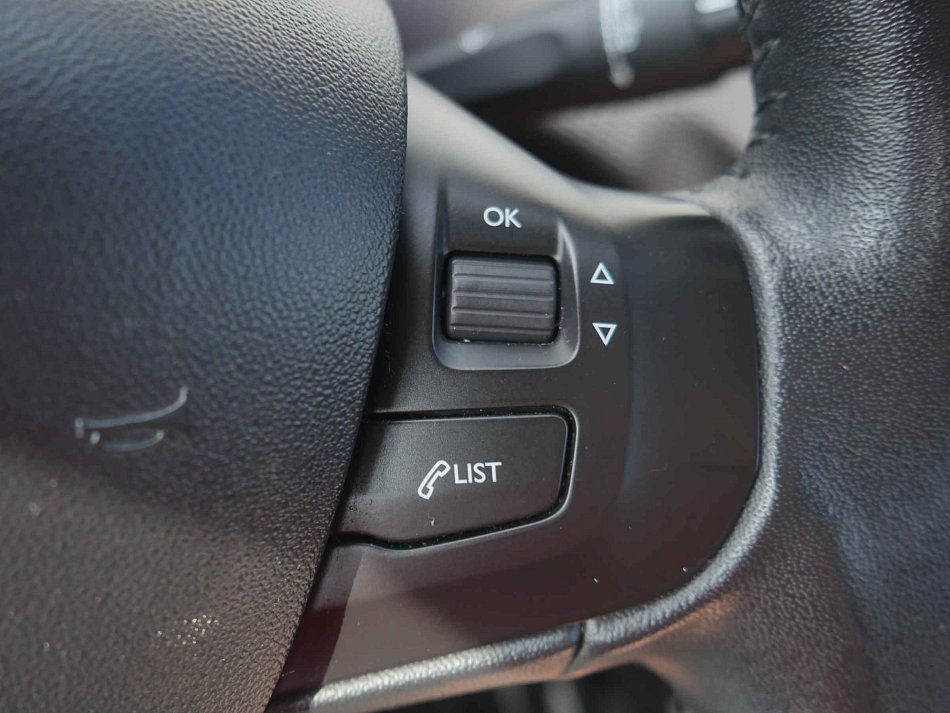 Peugeot 2008 1.6i  LPG
