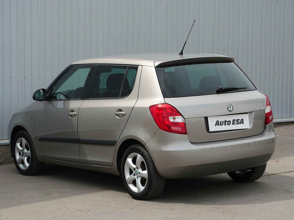 Škoda Fabia II 1.2 HTP Sport