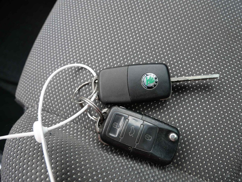 Škoda Fabia II 1.2 HTP Sport