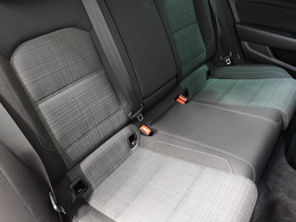 Volkswagen Passat 2.0TDi 