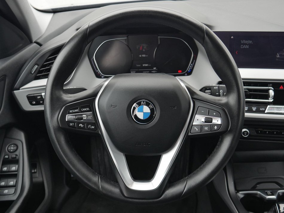 BMW Řada 1 1.5i  118i