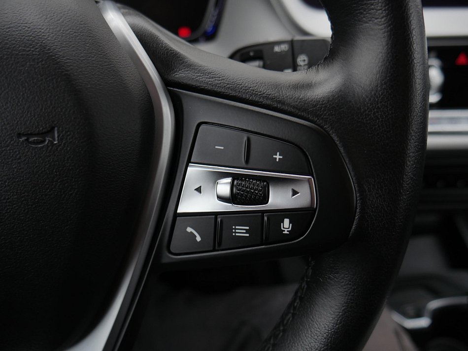 BMW Řada 1 1.5i  118i