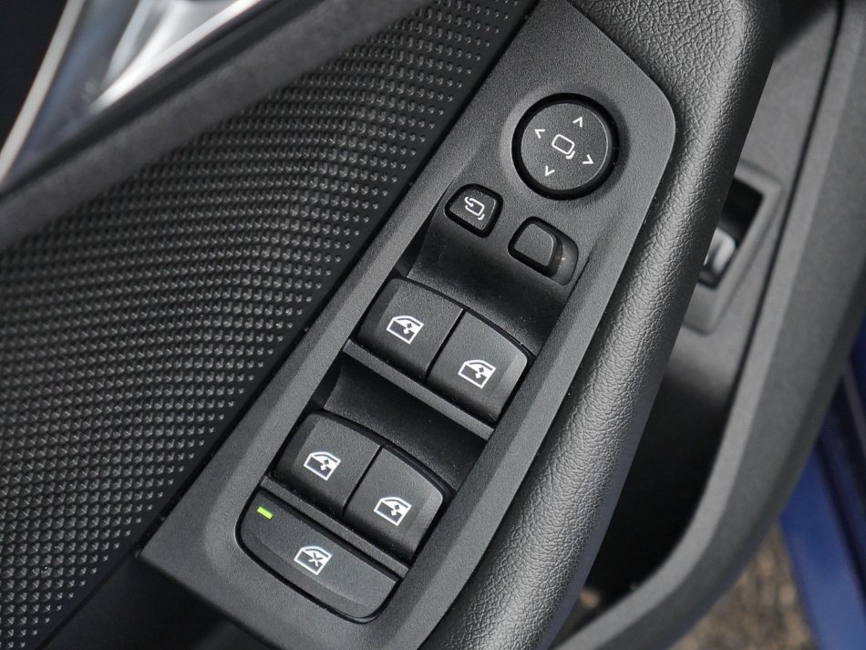 BMW Řada 1 1.5i  118i