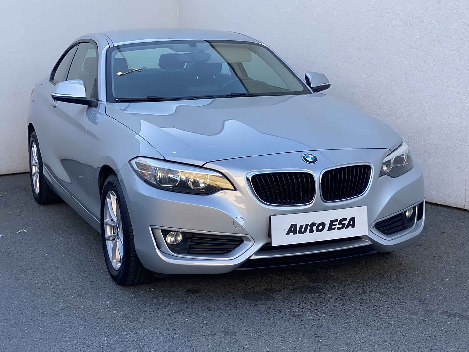 BMW Řada 2 2.0i  220i