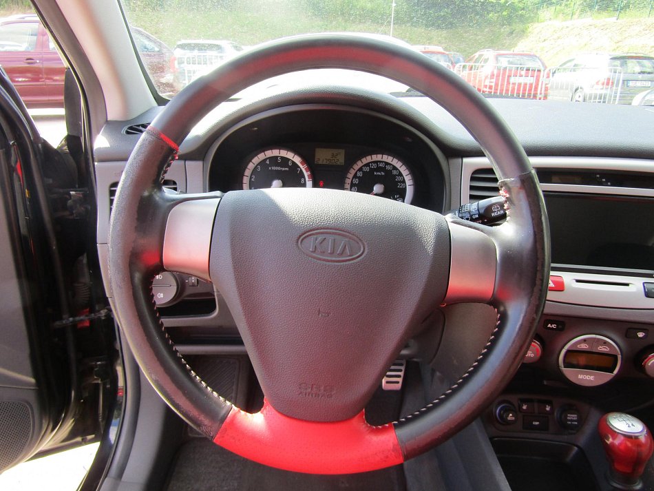 Kia Rio 1.6i 