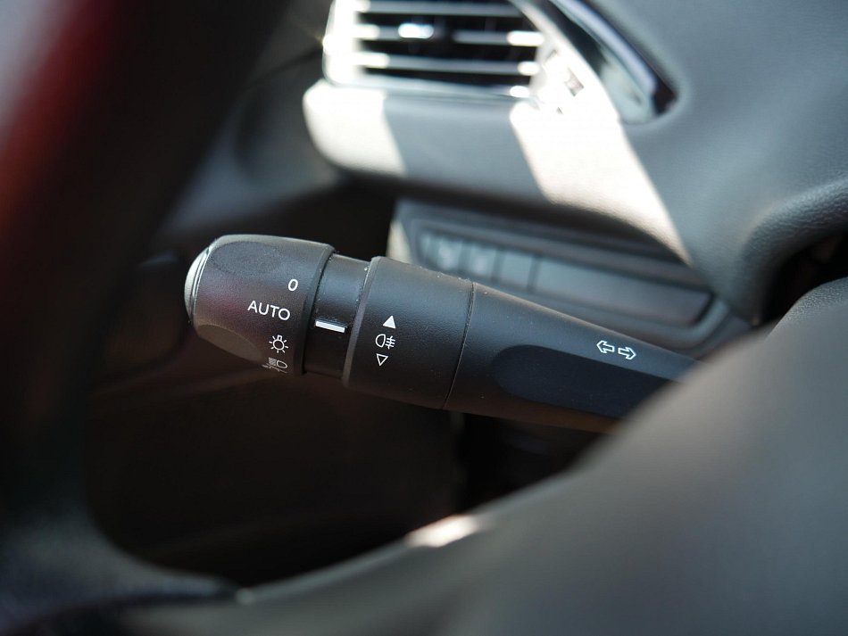 Peugeot 208 1.0 PT Active