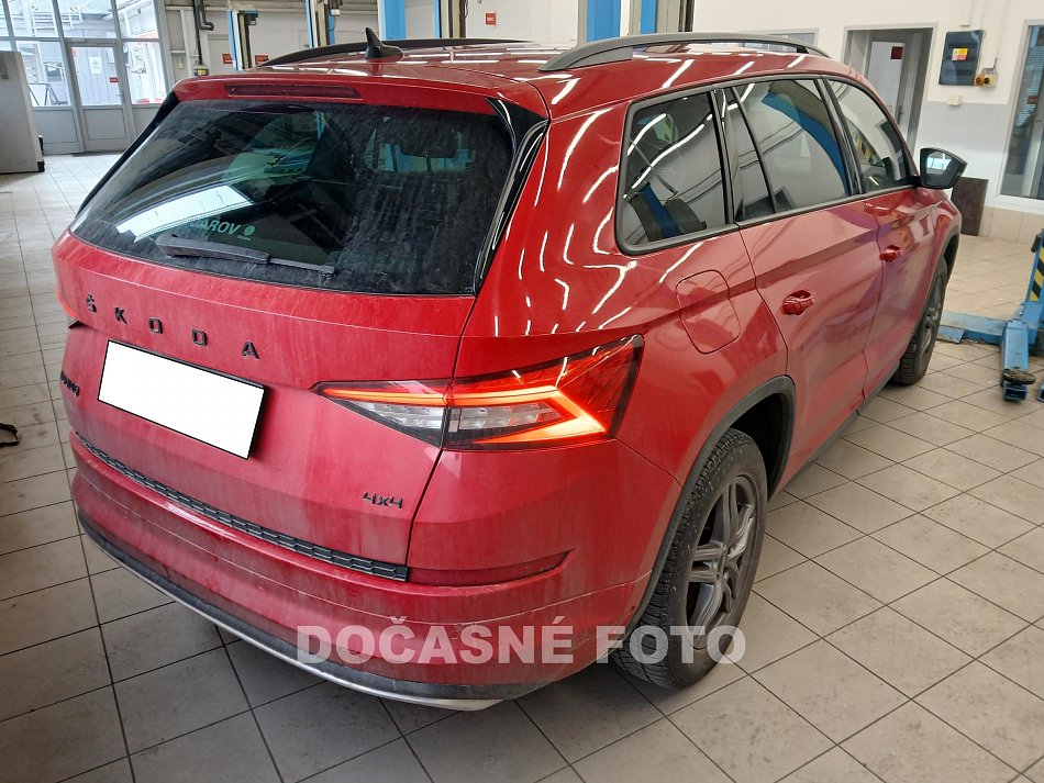 Škoda Kodiaq 2.0TDi SportLine 4x4, 7míst