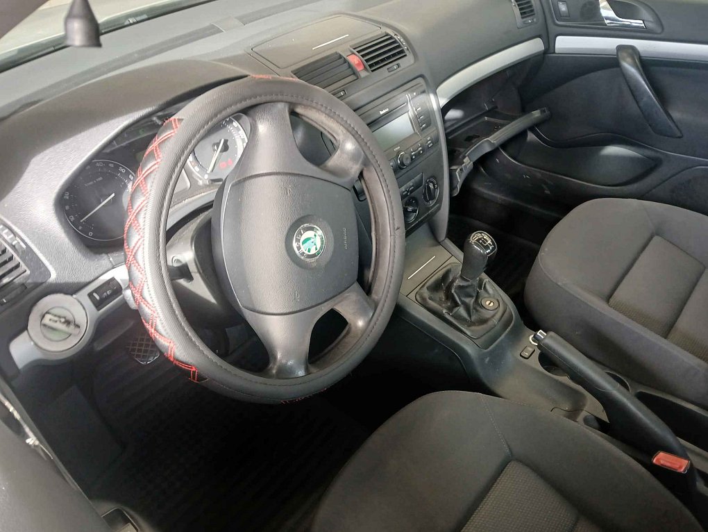 Škoda Octavia II 1.6i 