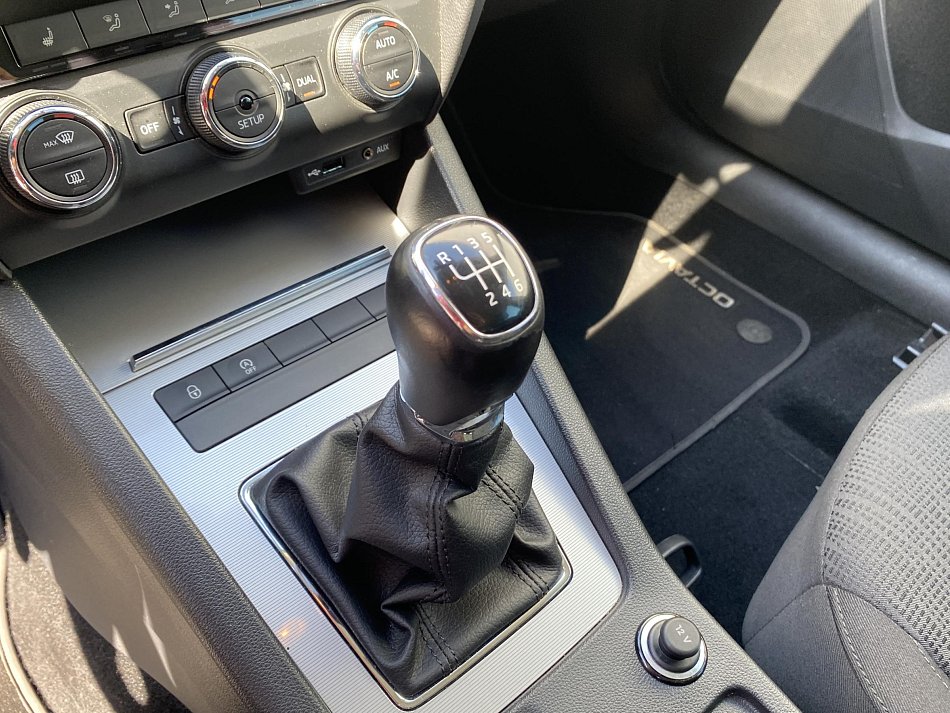 Škoda Octavia III 1.4TSi Elegance