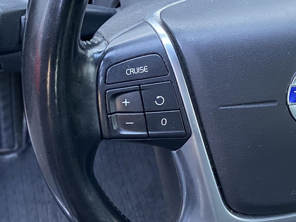 Volvo XC70 2.4 D3  AWD