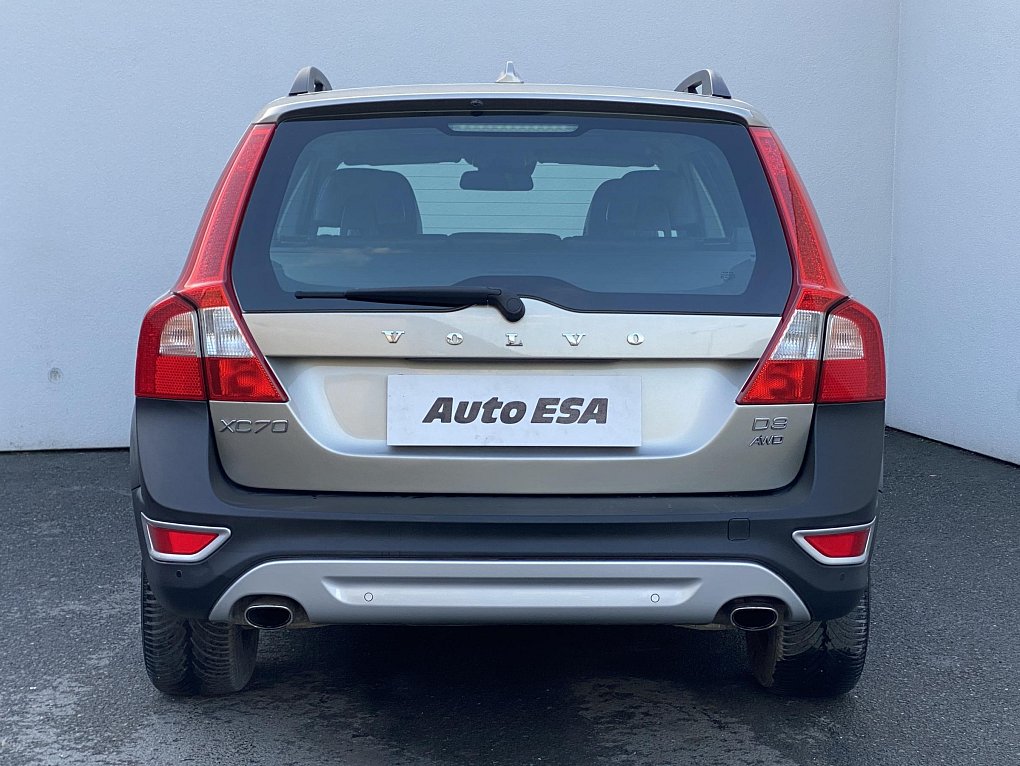Volvo XC70 2.4 D3  AWD