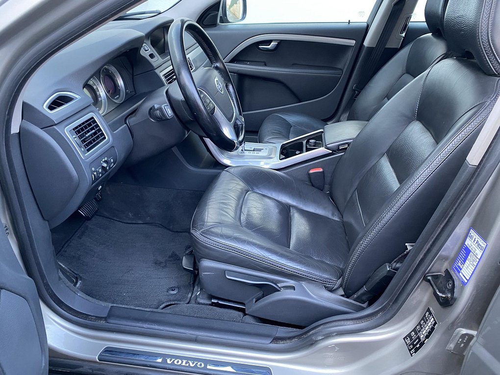 Volvo XC70 2.4 D3  AWD