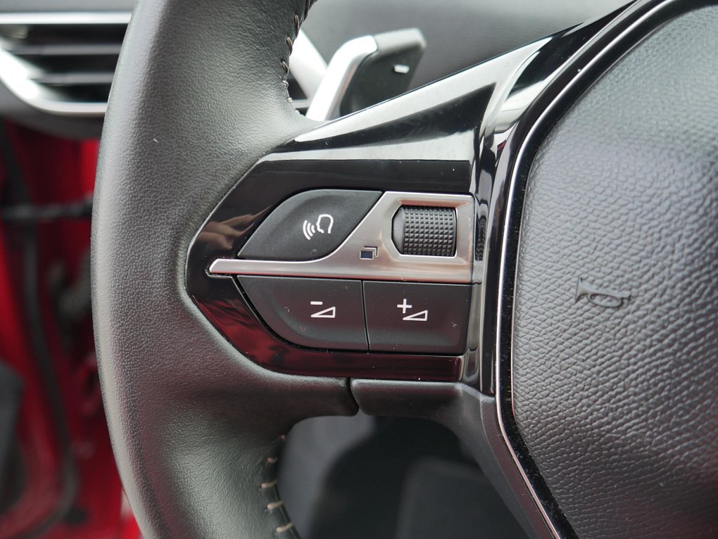 Peugeot 5008 1.2PT Allure