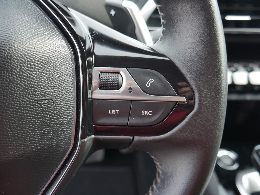 Peugeot 5008 1.2PT Allure