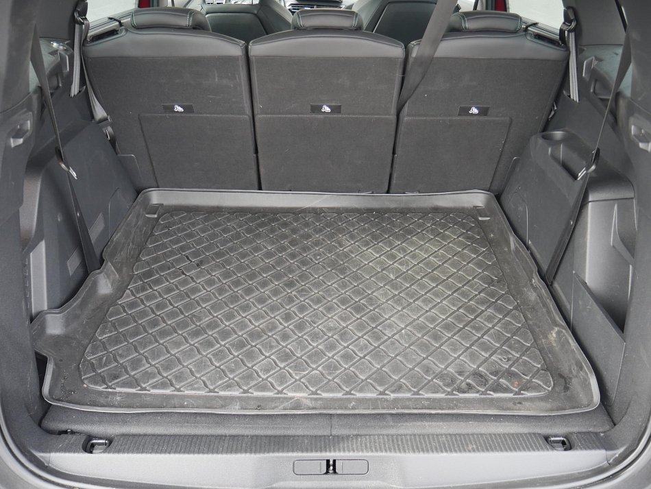 Peugeot 5008 1.2PT Allure