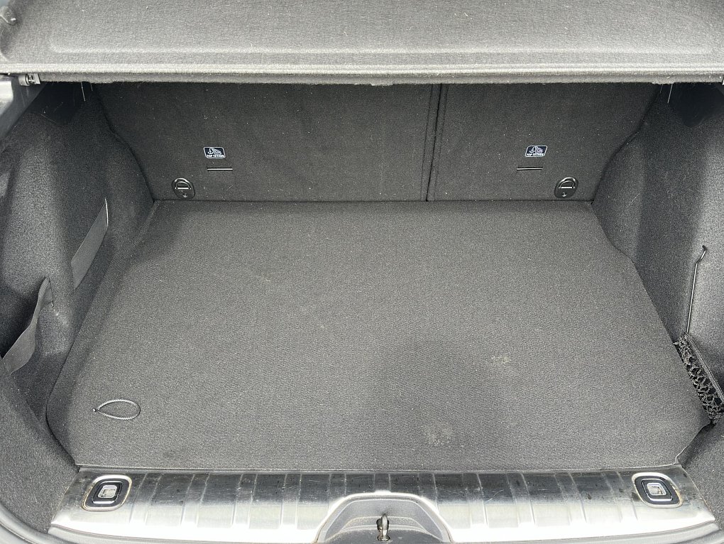 Peugeot 2008 1.2PT Crossway