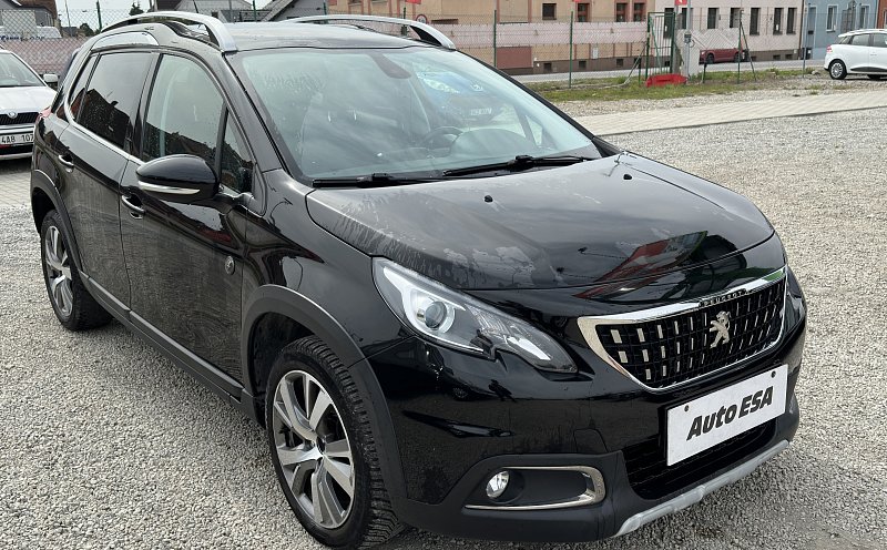Peugeot 2008 1.2PT Crossway