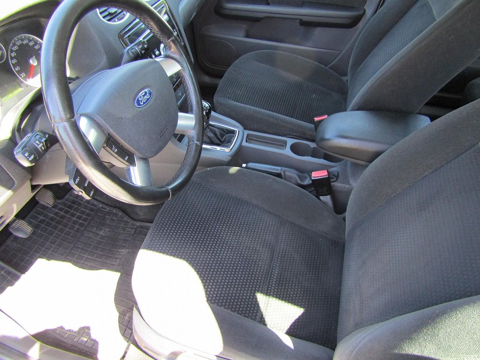 Ford Focus 1.6i 