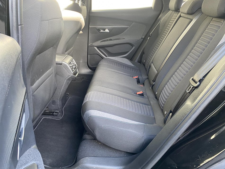 Peugeot 3008 1.2 PT Style