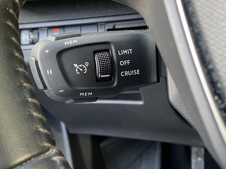 Peugeot 3008 1.2 PT Style