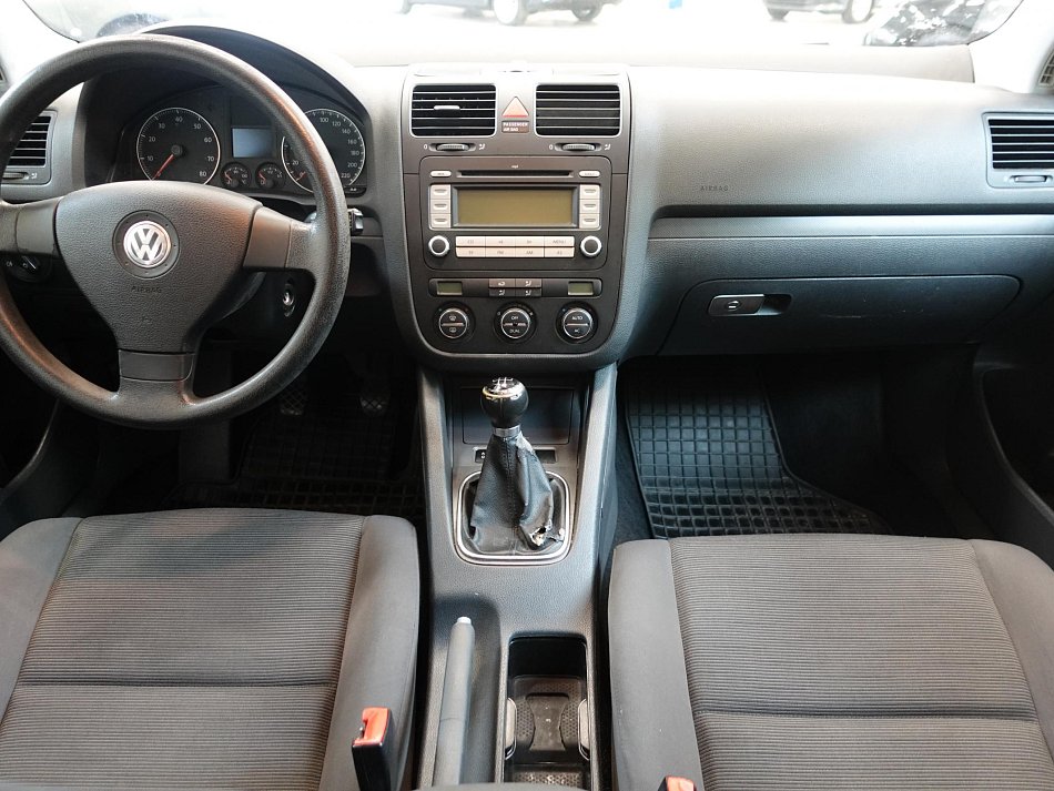 Volkswagen Golf 1.4MPI 