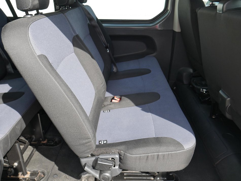 Opel Vivaro 1.6CDTi  9míst