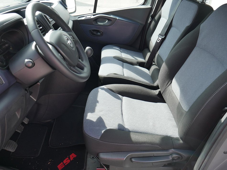 Opel Vivaro 1.6CDTi  9míst