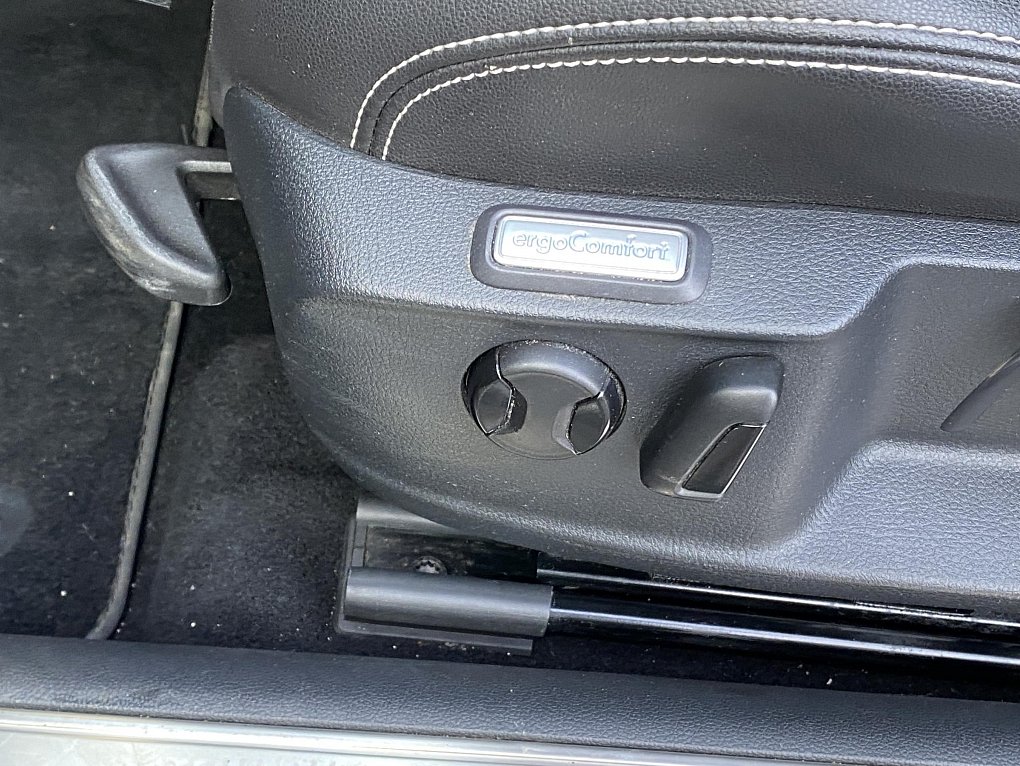 Volkswagen Passat 1.6 TDi Elegance