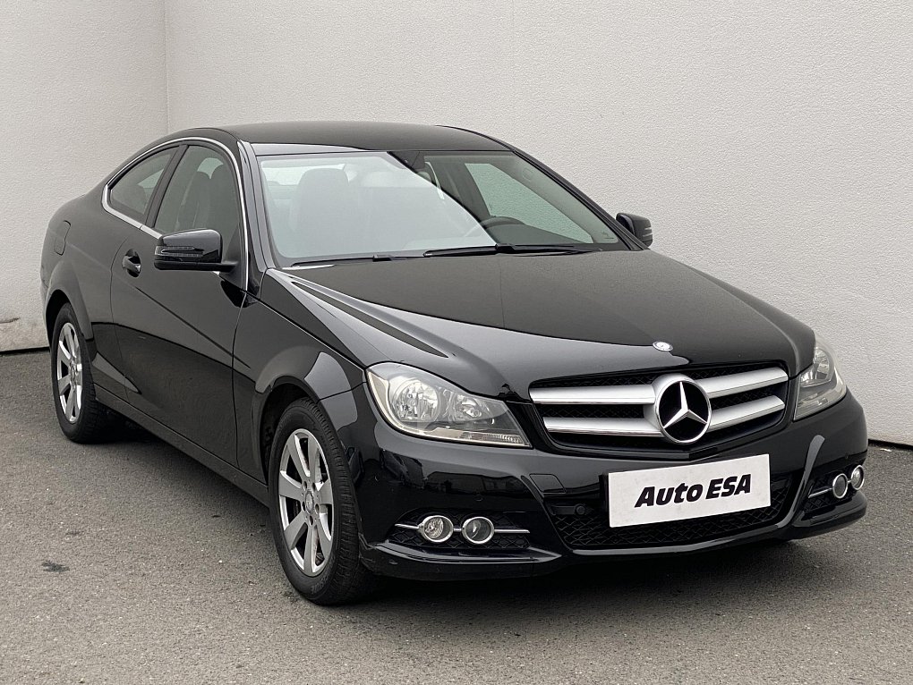 Mercedes-Benz Třída C 1.6i  C180