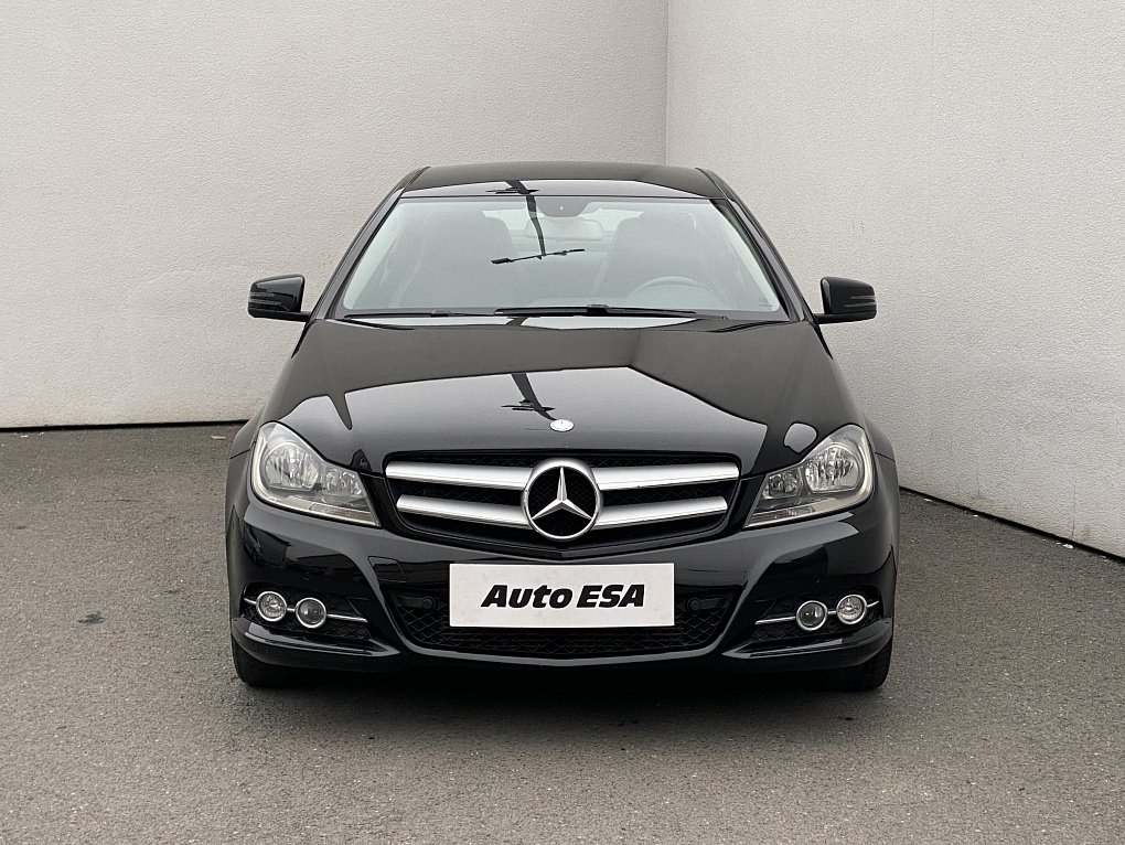 Mercedes-Benz Třída C 1.6i  C180