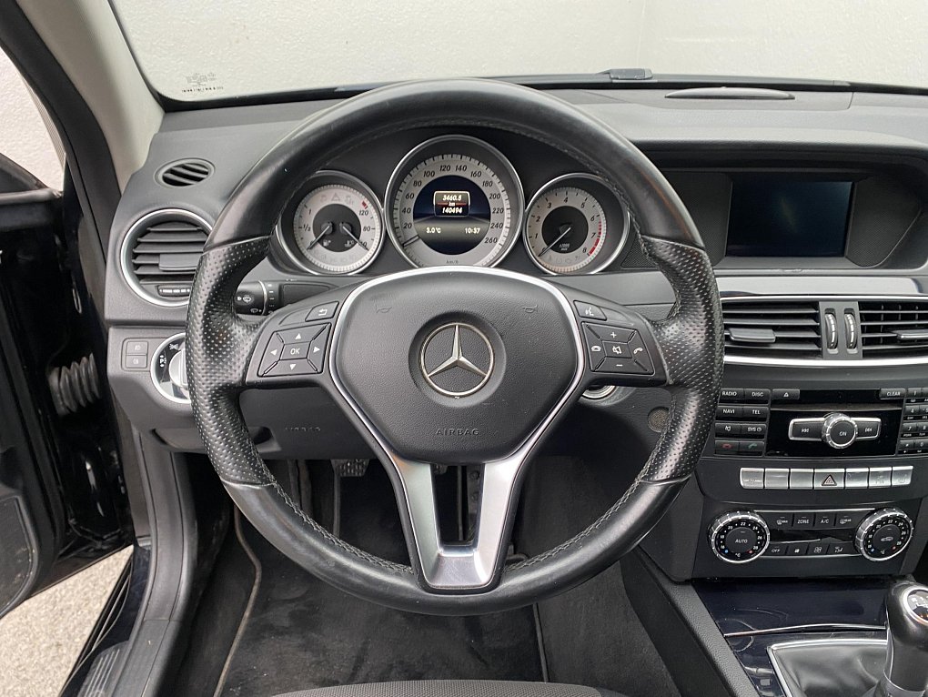 Mercedes-Benz Třída C 1.6i  C180