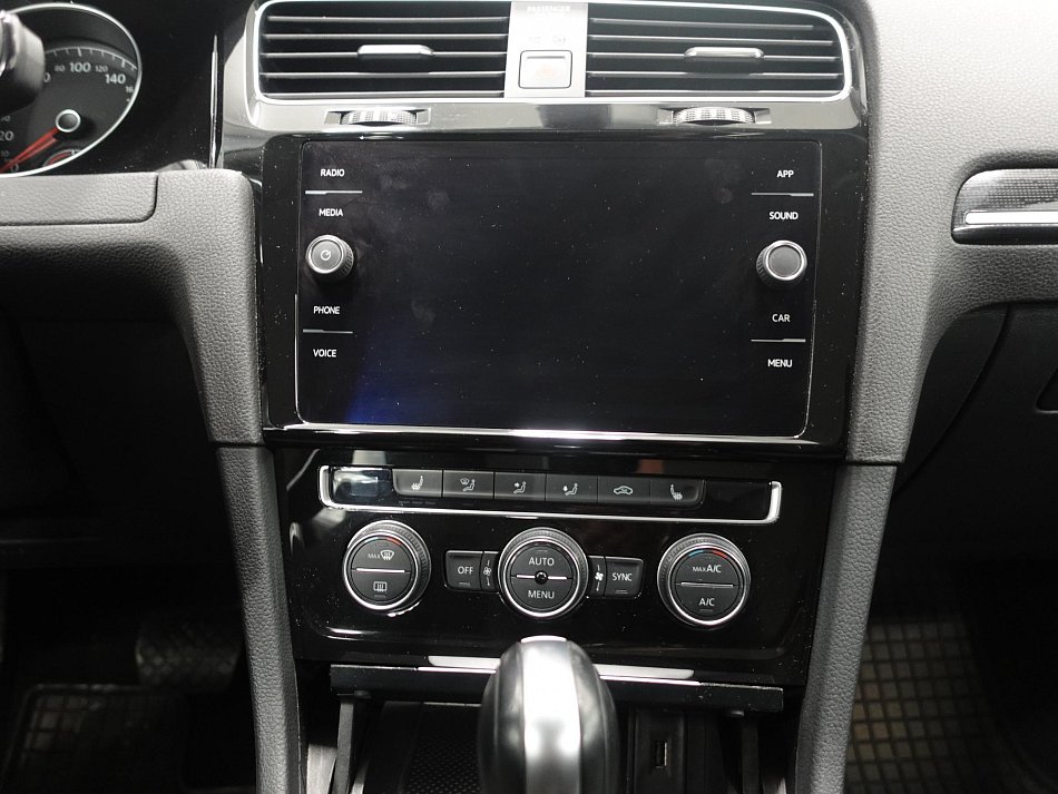 Volkswagen Golf 1.5 TGi Highline