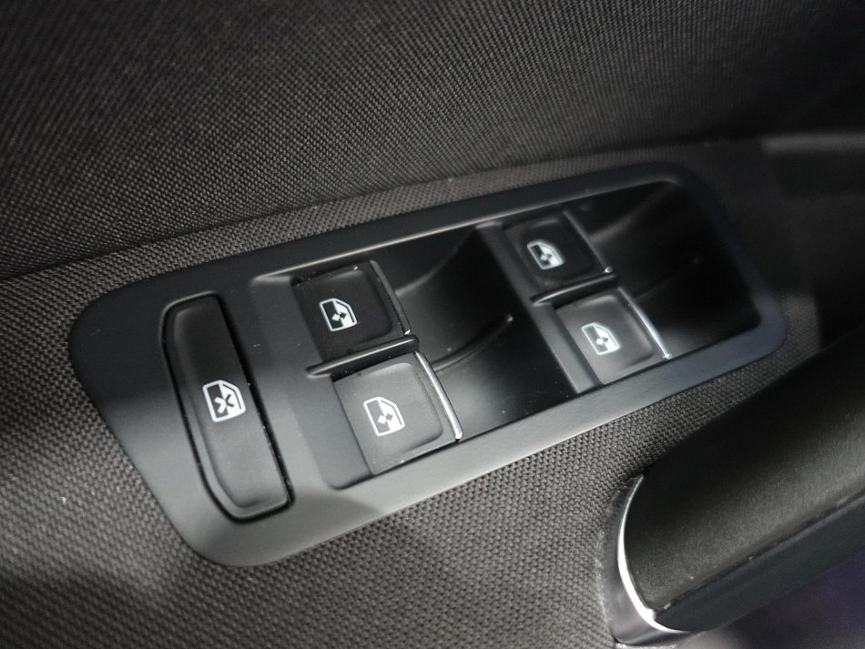 Volkswagen Golf 1.5 TGi Highline