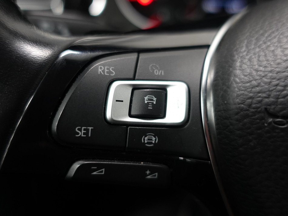 Volkswagen Golf 1.5 TGi Highline